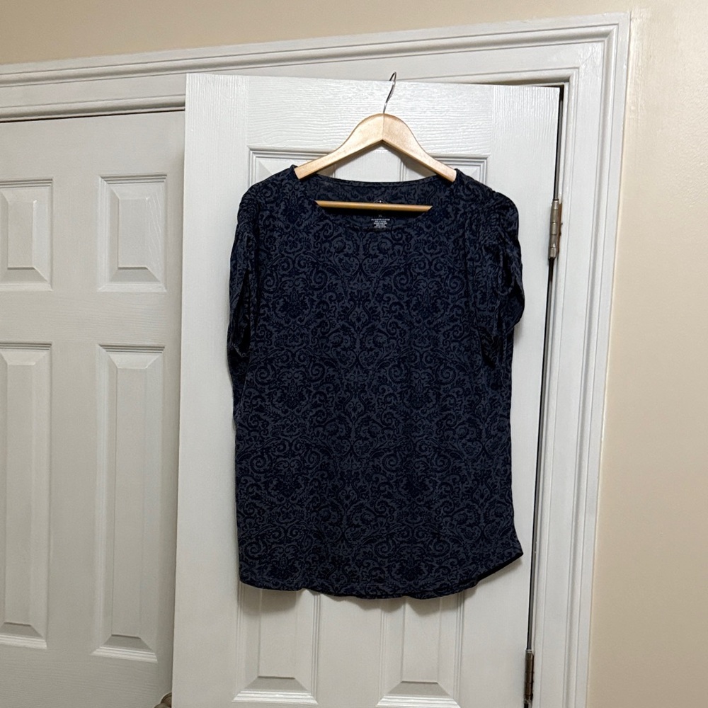 St. John's Bay Navy Patterned Short Sleeve Top
